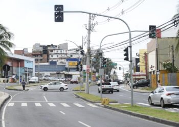 Salvador: Requalificação da Av. Jorge Amado garante mais fluidez ao trânsito entre Imbuí e Boca do Rio