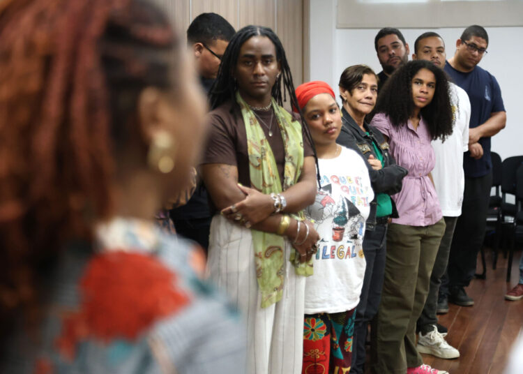 Educação: SalCine inicia capacitação de jovens negros para trabalhar com direção cinematográfica