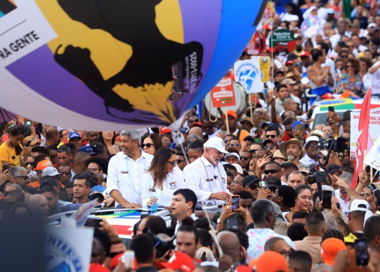 Governo: Presidente Lula acompanha cortejo do Dois de Julho pelo quarto ano consecutivo