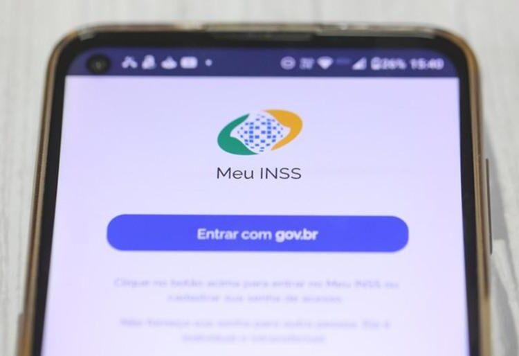 Brasil: 1,64 milhão de beneficiários do INSS que sofreram descontos indevidos receberam a reparação