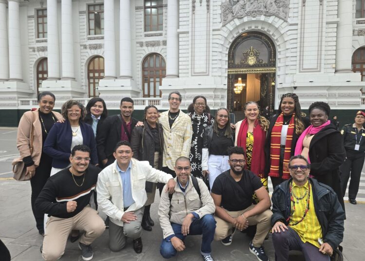 Professores baianos levam educação antirracista para além das terras nacionais