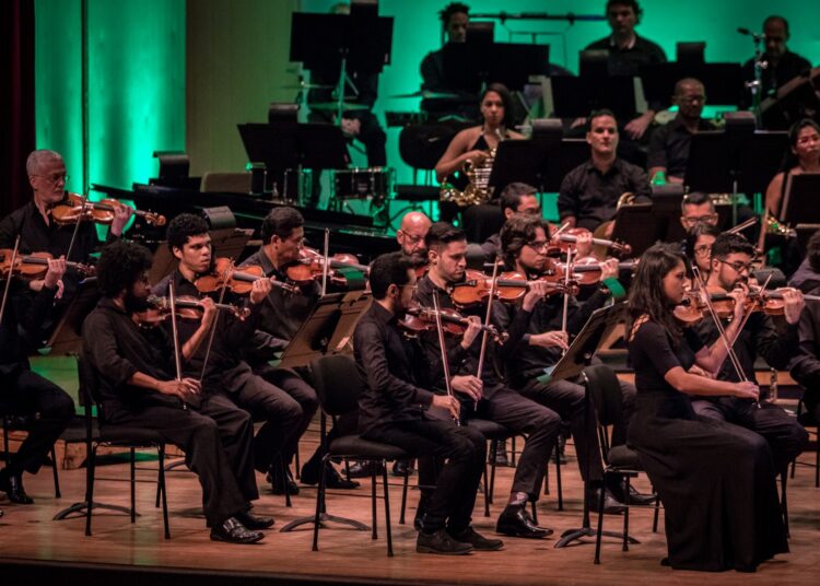 Você que gosta de música, leia esta notícia sobre cursos gratuitos do Teatro Castro Alves