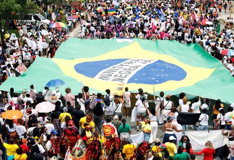 Marcha das Mulheres Negras: Mobilização trouxe pautas centrais como reparação histórica, enfrentamento à violência racial e de gênero e participação política