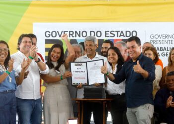 Ações no Interior: Governo do Estado entrega equipamentos de saúde, autoriza obras e reforça ações no campo em Itapitanga