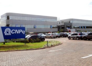 Ciência e Tecnologia: Governo do Brasil recompõe orçamento do CNPq e fortalece a formação científica nacional