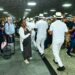Receptivo especial anima turistas no Aeroporto de Salvador durante o Carnaval