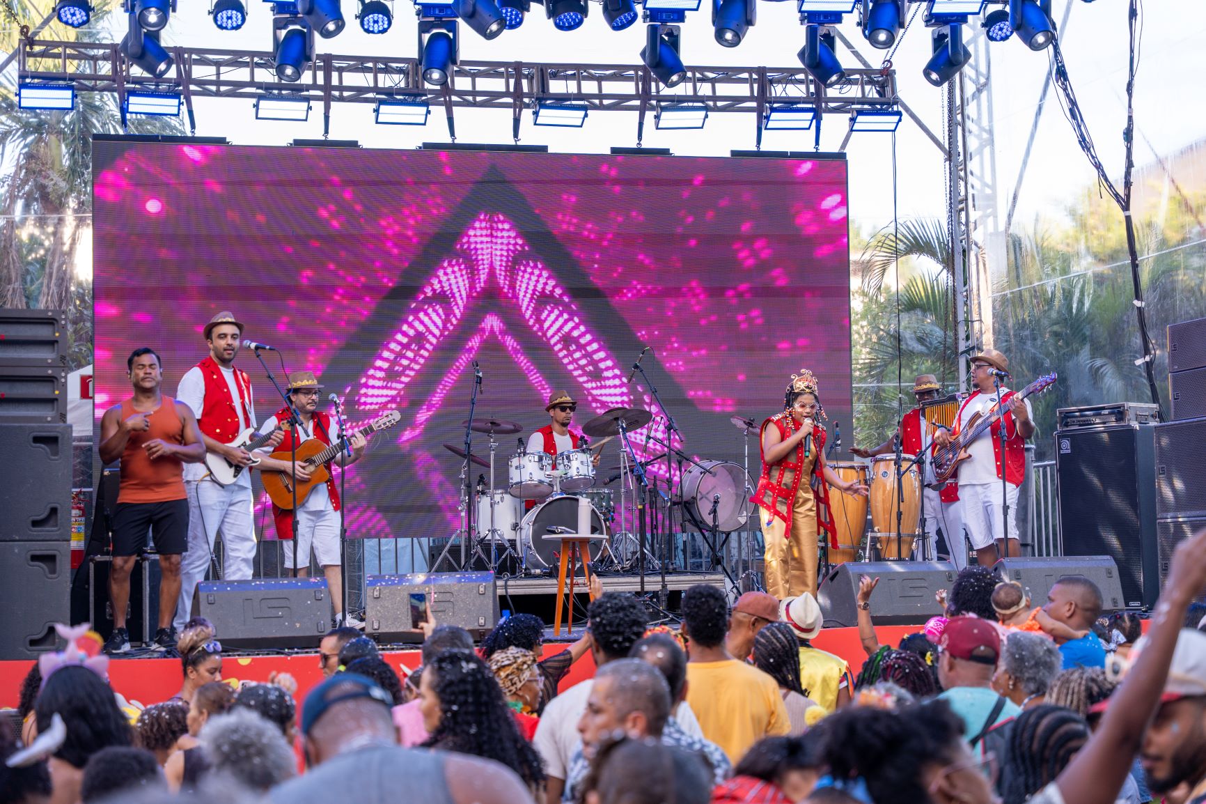 Programação Infantil: Folia na Praça das Artes garantiu diversão para a criançada no Centro Histórico