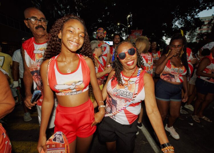 Carnaval 2026: Bloco Apaxes do Tororó reafirma ancestralidade e resistência cultural no Circuito Osmar