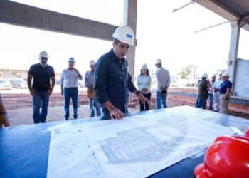 Arena Multiuso: Bruno Reis vistoria obras e prevê entrega do equipamento para outubro