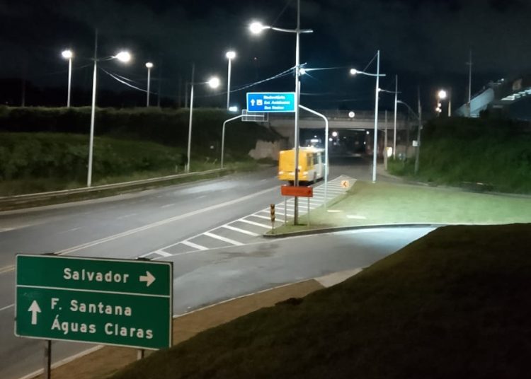 Principais entradas de Salvador recebem operação especial de iluminação da Dsip para os festejos juninos