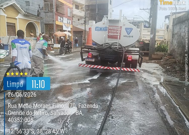 Limpurb reforça coleta em áreas prioritárias após paralisação dos garis; regularização está prevista para este sábado (27)