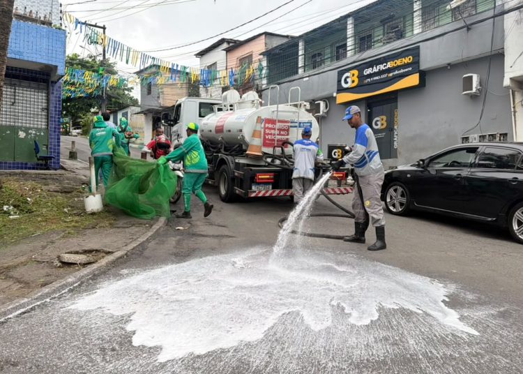 Salvador: Limpurb realiza operação Bairro no Grau em Saramandaia