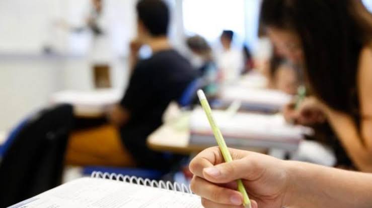 Queda histórica: Abandono escolar no Ensino Médio tem menor média desde 2007