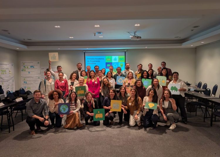 Salvador participa de iniciativa de rede global para integrar mudanças climáticas ao orçamento municipal