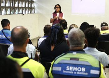 Notícias da Capital: Profissionais do BRT recebem treinamento para ampliar proteção às mulheres em Salvador