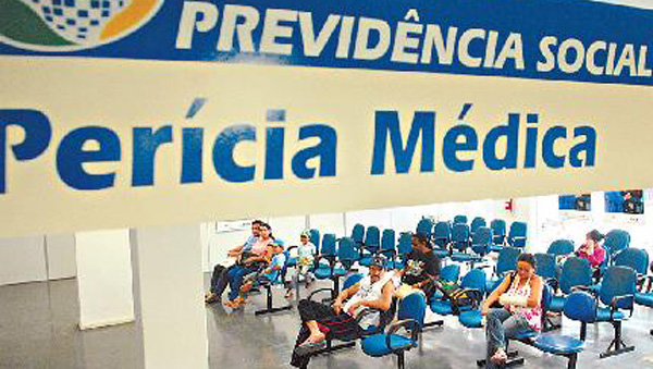 Perícia médica no INSS passa a ter presença de intérpretes de Libras para pessoas com deficiência